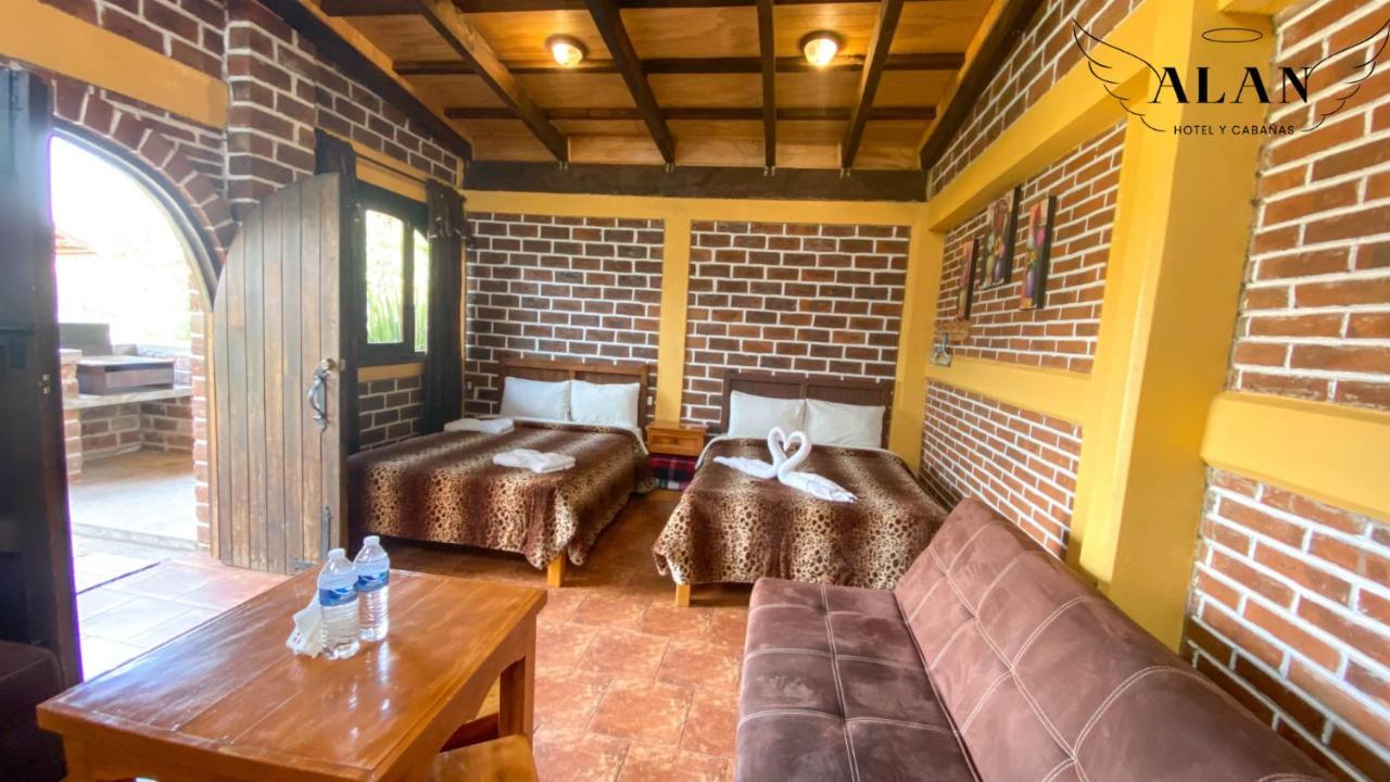 צ'יגנהופאן Hotel Y Cabanas Alan מראה חיצוני תמונה