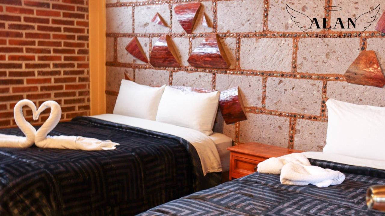 צ'יגנהופאן Hotel Y Cabanas Alan מראה חיצוני תמונה