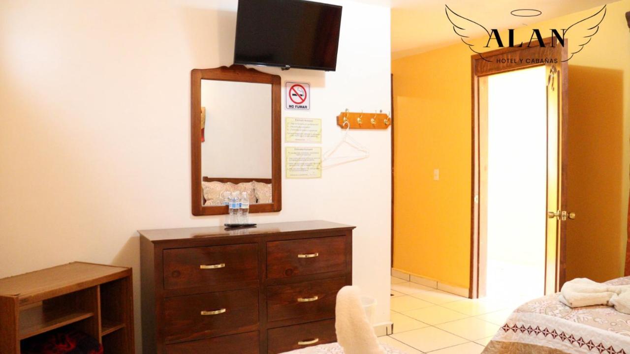 צ'יגנהופאן Hotel Y Cabanas Alan מראה חיצוני תמונה