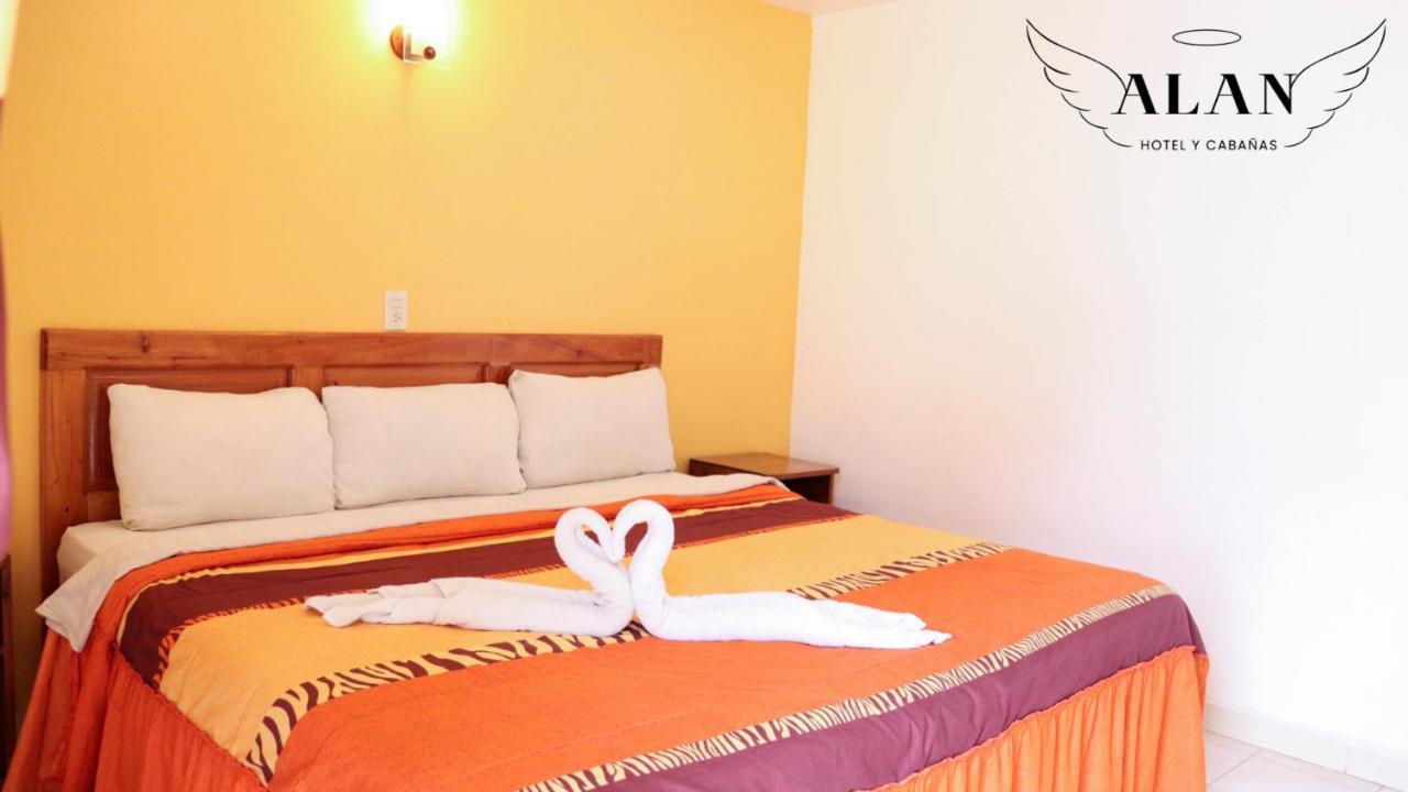 צ'יגנהופאן Hotel Y Cabanas Alan מראה חיצוני תמונה