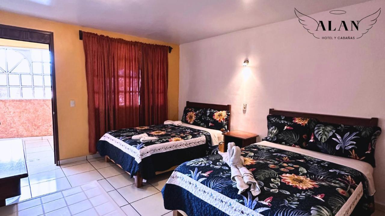 צ'יגנהופאן Hotel Y Cabanas Alan מראה חיצוני תמונה