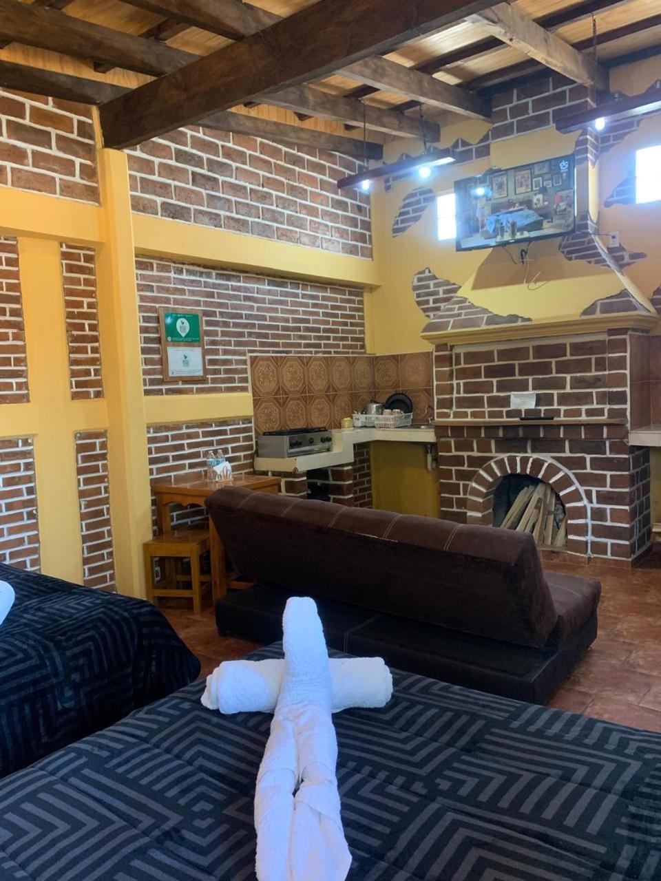צ'יגנהופאן Hotel Y Cabanas Alan מראה חיצוני תמונה