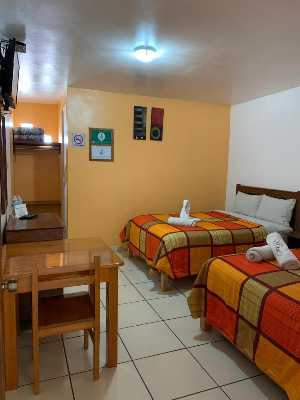 צ'יגנהופאן Hotel Y Cabanas Alan מראה חיצוני תמונה